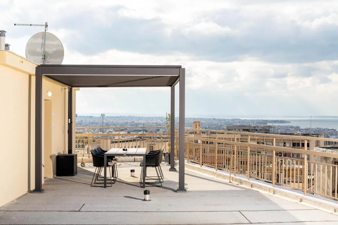F & B Collection- 360 View Tiny Penthouse Apartment Thessaloniki