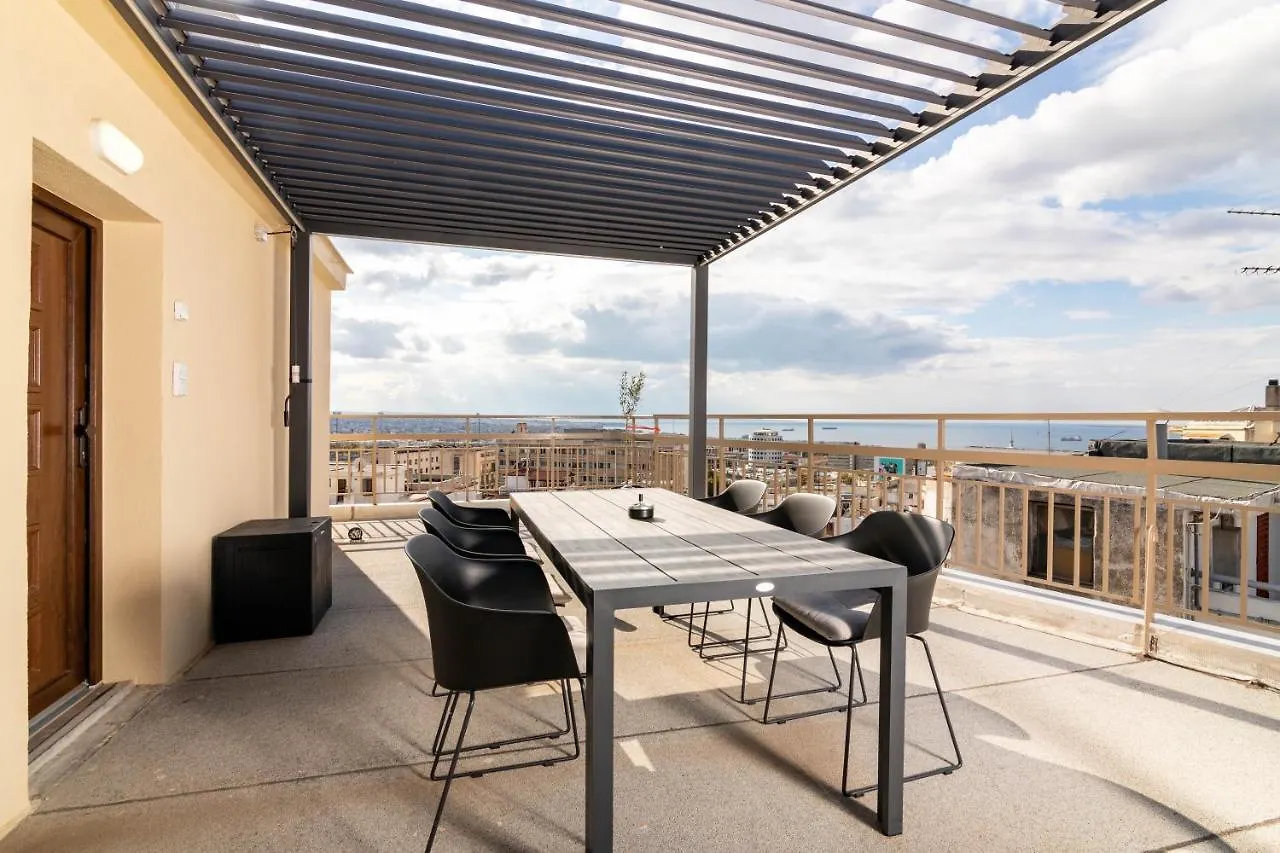F & B Collection- 360 View Tiny Penthouse Apartment Thessaloniki